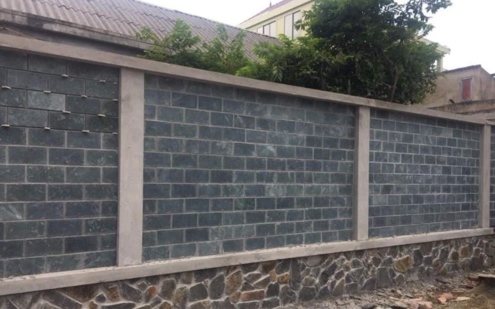 Tường ngoài nên dày từ 200mm - 220mm
