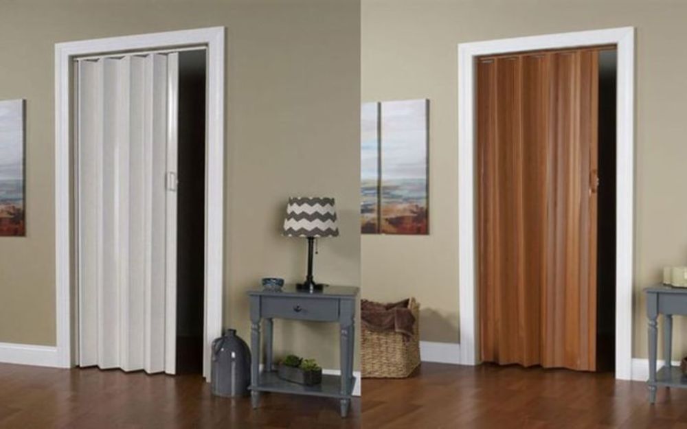 Sử dụng vách ngăn hoặc bình phong giữa khu vực bếp và nhà vệ sinh