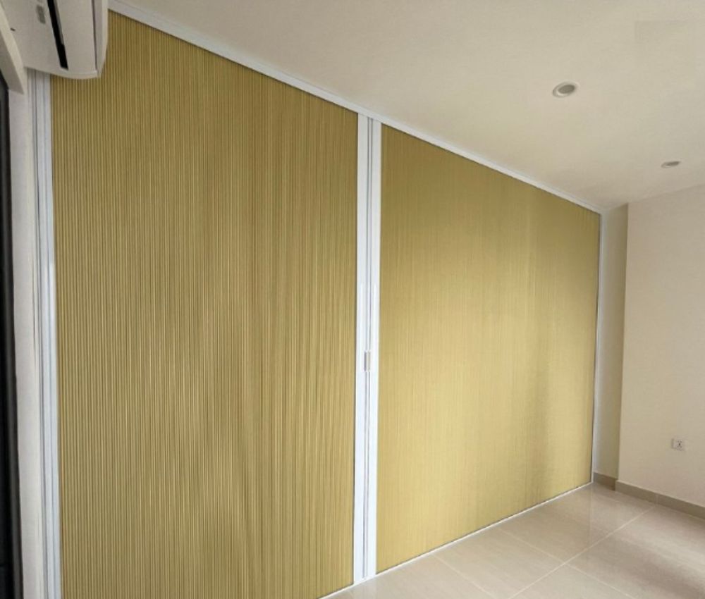 Vách ngăn phòng giữ lạnh là hệ thống tường ngăn được thiết kế với khả năng cách nhiệt và giữ lạnh cao