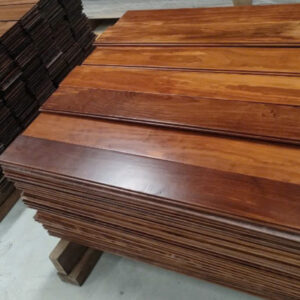 Ván Sàn Gỗ Poplar Trong Nhà